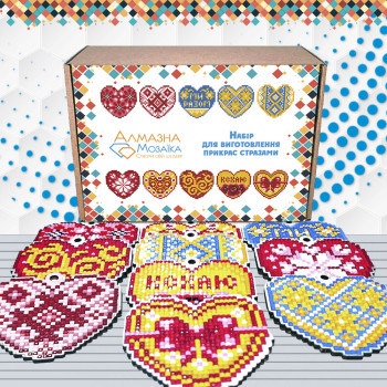 АЛМАЗНА ВИШИВКА (КОМПЛЕКТ) - СЕРДЕЧКИ НА МАГНІТІ У КАРТОННІЙ КОРОБЦІ